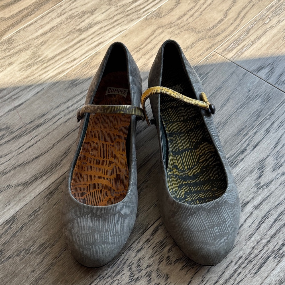 Camper Twins Mary Jane grey with strap size 38, US 7.5